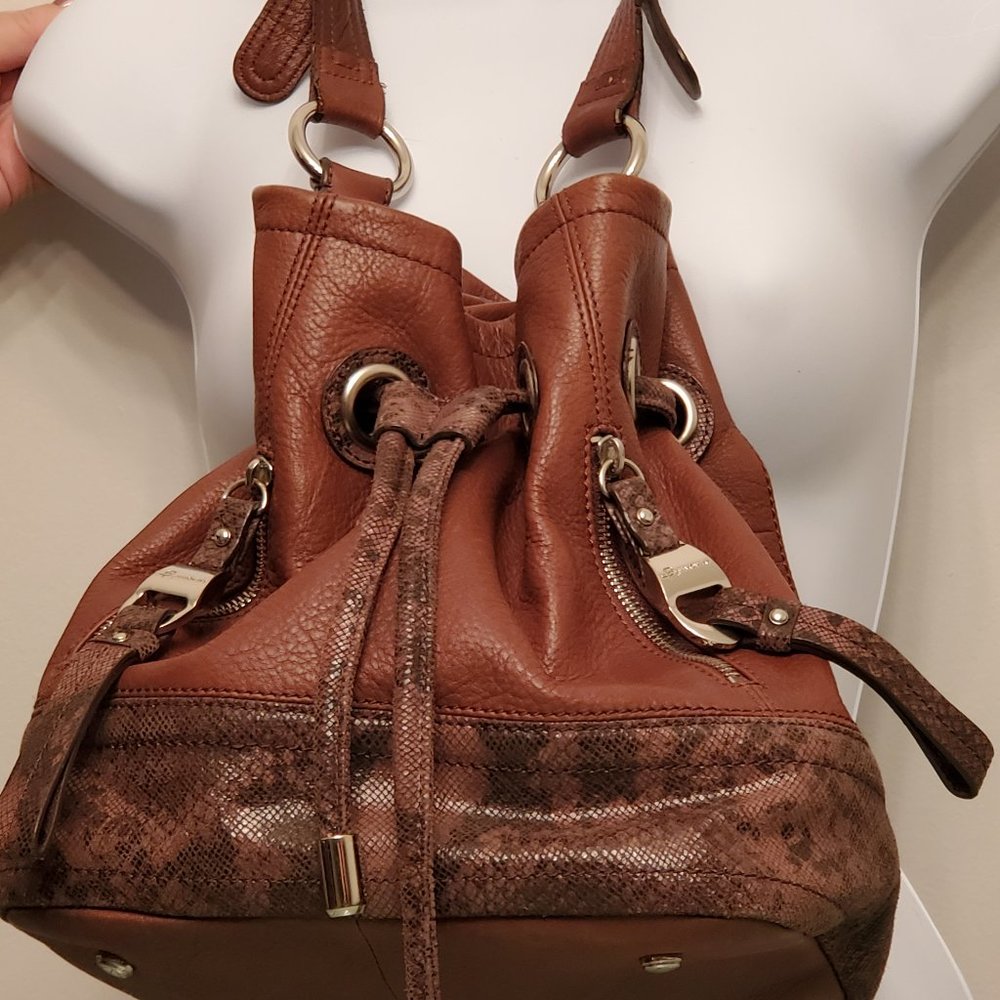 Leather bag